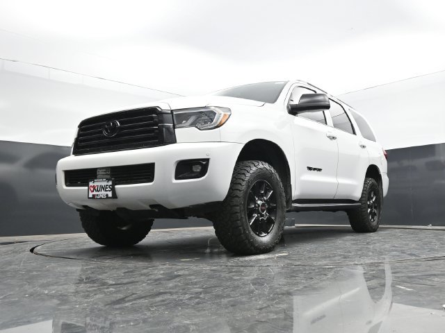 Used 2018 Toyota Sequoia TRD Sport AWD/4WD image 44
