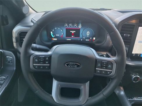 Used 2025 Ford F150 Lariat image 14