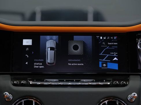 Used 2026 Rolls-Royce Cullinan AWD/4WD image 70