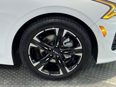 Used 2023 Kia K5 GT-Line image 11