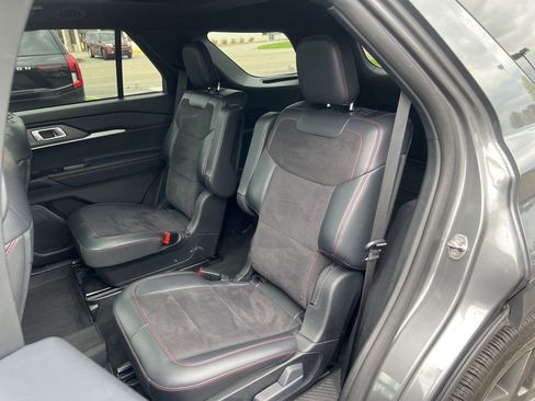 Used 2025 Ford Explorer ST w/ Sun And Sound Package AWD/4WD image 53