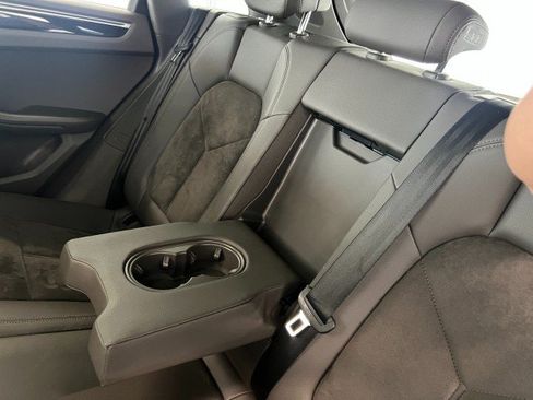 Used 2017 Porsche Macan AWD/4WD image 37