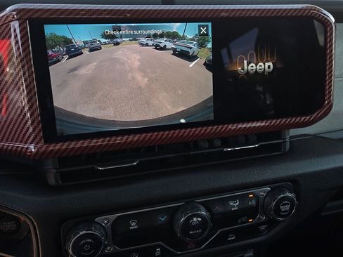 Used 2024 Jeep Wrangler Sport image 11