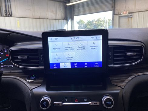 Used 2020 Ford Explorer Limited image 42