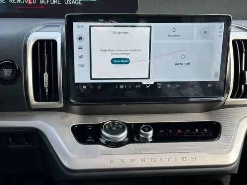 New 2026 Ford Expedition Active image 9