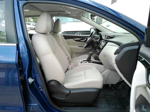 Used 2018 Nissan Rogue Sport SL w/ SL Premium Package FWD image 22