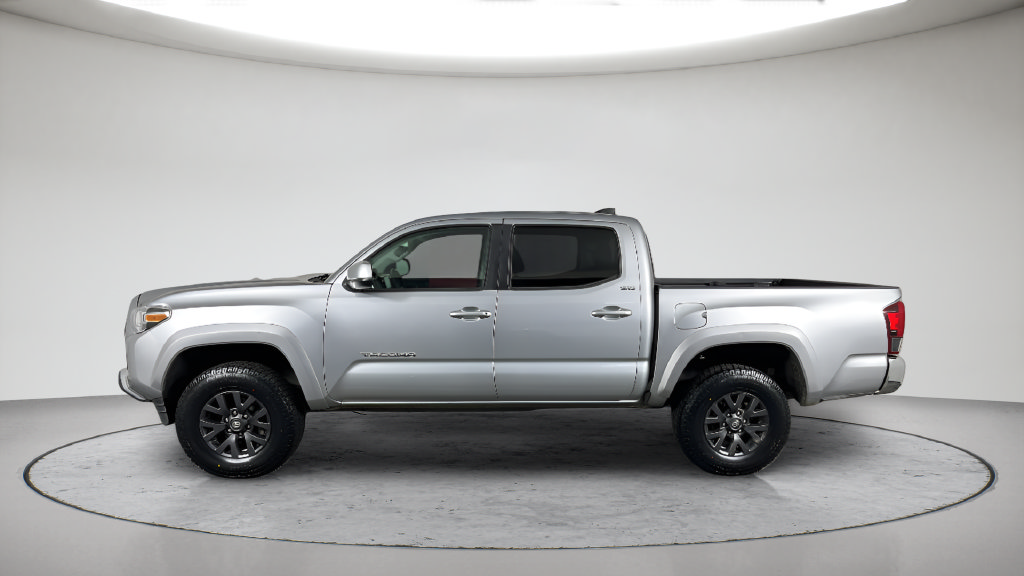 Used 2022 Toyota Tacoma SR5 AWD/4WD image 12