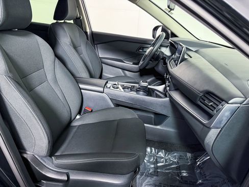 Certified 2025 Nissan Rogue S image 13