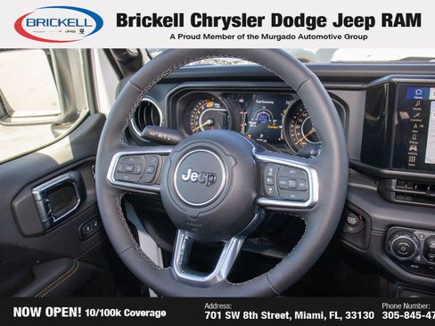 Used 2025 Jeep Wrangler Sahara image 20