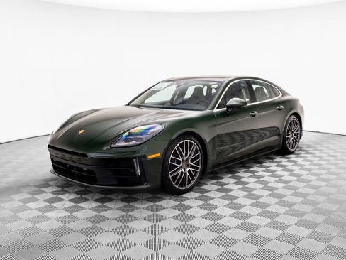 New 2026 Porsche Panamera 4 image 1