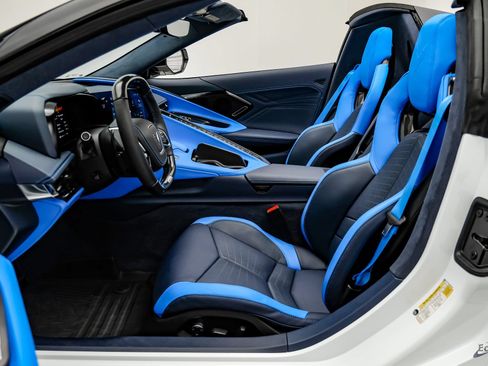 Used 2025 Chevrolet Corvette Z06 w/ Z07 Performance Package RWD image 47