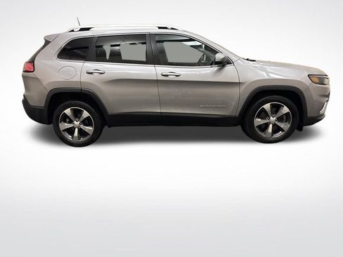 Used 2019 Jeep Cherokee Limited FWD image 4