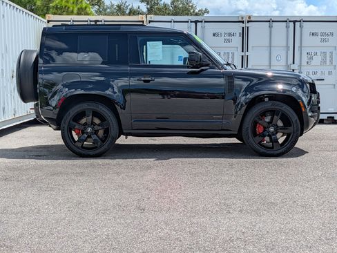 Used 2023 Land Rover Defender 90 X AWD/4WD image 4
