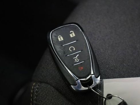 Used 2018 Chevrolet Equinox LT w/ Sun & Infotainment Package image 35