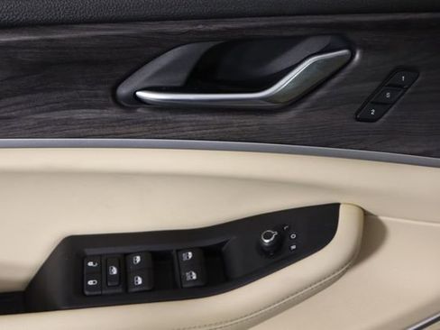 Used 2022 Jeep Grand Cherokee L Limited AWD/4WD image 20