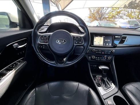 Used 2019 Kia Niro Touring image 5