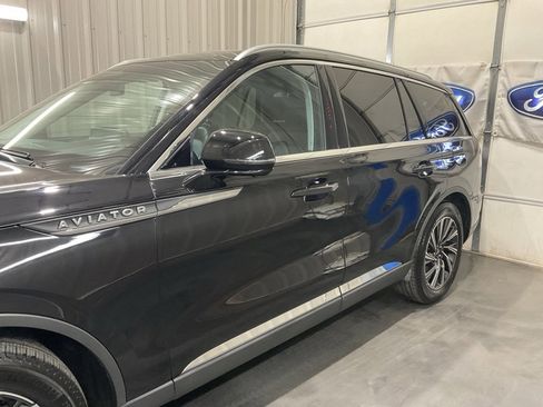 Used 2025 Lincoln Aviator Premiere image 5