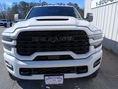 Used 2025 RAM 3500 Limited image 18