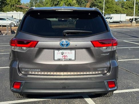 Used 2019 Toyota Highlander Limited Platinum image 6