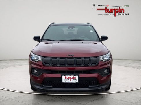 Used 2022 Jeep Compass Latitude AWD/4WD image 8