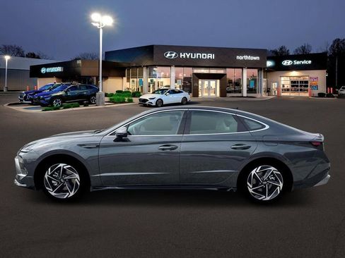 New 2026 Hyundai Sonata SEL image 3