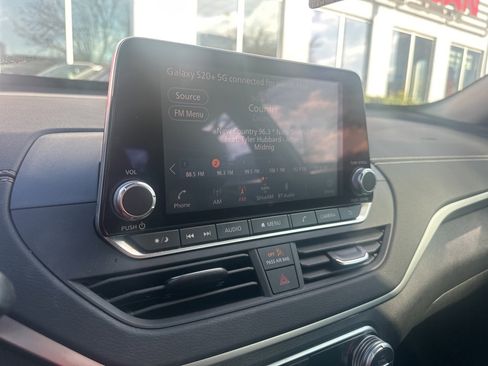 Certified 2020 Nissan Altima 2.5 SV image 10