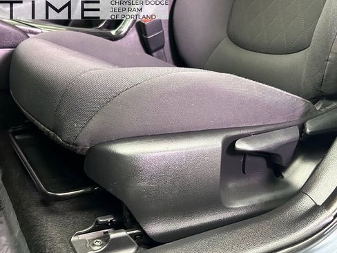 Used 2022 Toyota Corolla LE image 15