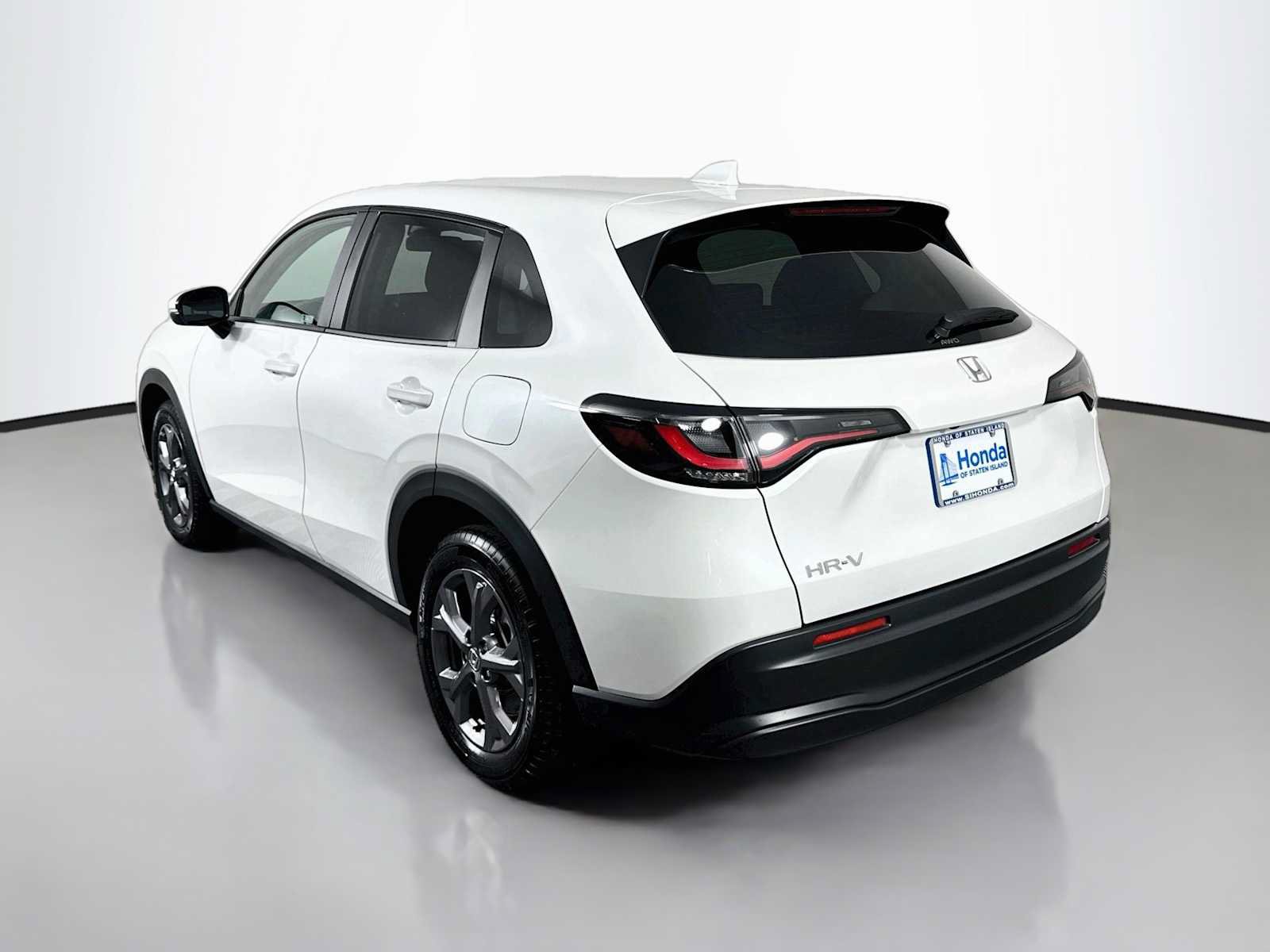 Used 2027 Honda HR-V LX image 5