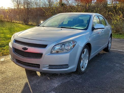 Used 2009 Chevrolet Malibu LT w/ HFV6 Engine Package image 4