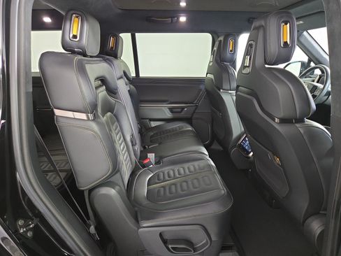 Used 2025 Rivian R1S Adventure AWD/4WD image 23