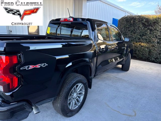 Used 2024 Chevrolet Colorado LT w/ LT Convenience Package II AWD/4WD image 4