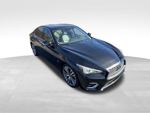 Used 2019 INFINITI Q50 Luxe w/ Cargo Package (L96) image 7
