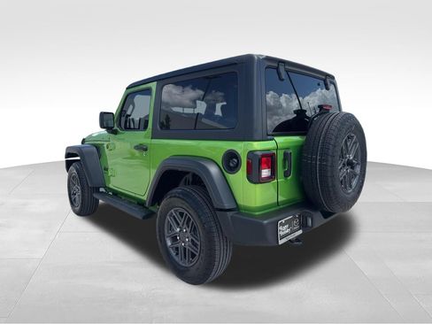Used 2025 Jeep Wrangler Sport AWD/4WD image 7