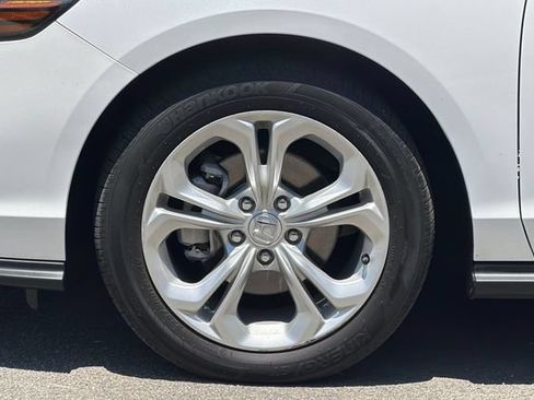 Certified 2023 Honda Accord LX image 33