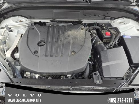 Certified 2023 Volvo XC60 B5 Plus w/ Climate Package FWD image 25