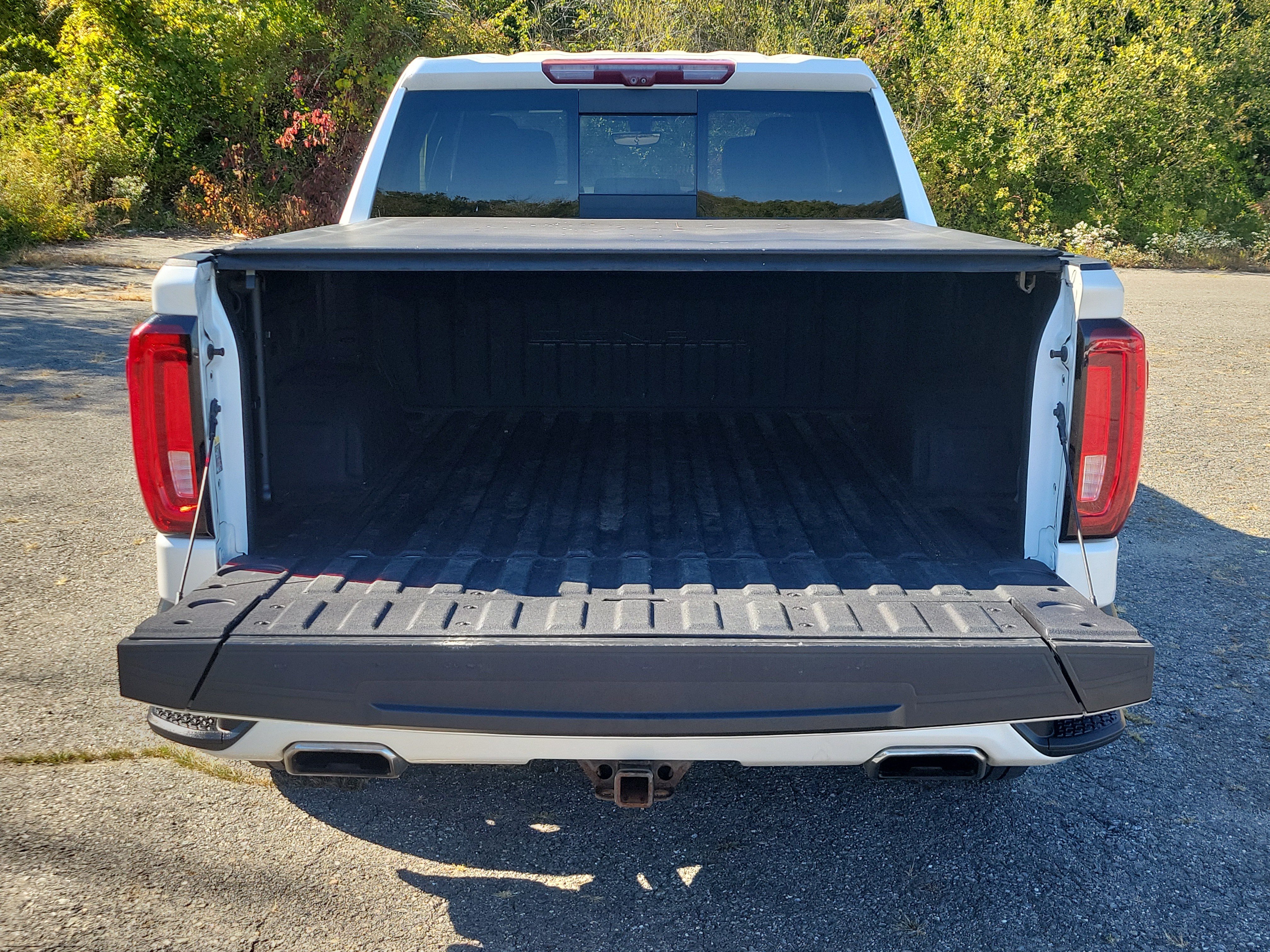 Used 2020 GMC Sierra 1500 Denali w/ Denali Ultimate Package AWD/4WD image 17