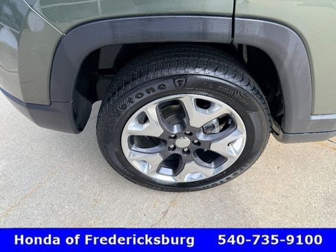 Used 2018 Jeep Compass Limited w/ Navigation Group AWD/4WD image 4