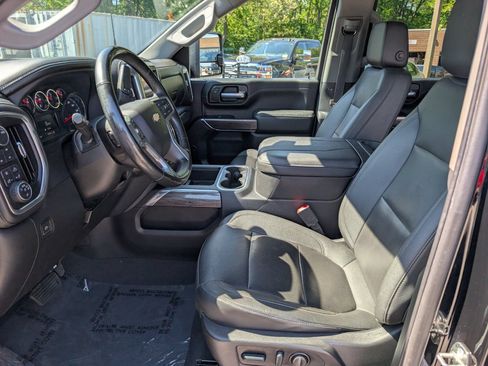 Used 2023 Chevrolet Silverado 3500 LTZ AWD/4WD image 17