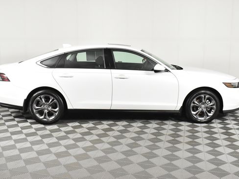 Used 2024 Honda Accord EX image 5