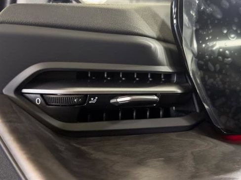 Certified 2025 Audi Q5 Premium w/ Premium Plus AWD/4WD image 15