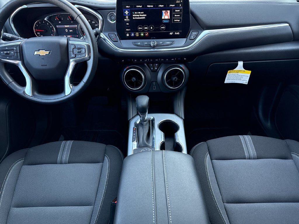 Used 2025 Chevrolet Blazer LT w/ Midnight/Sport Edition AWD/4WD image 12