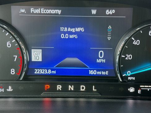 Used 2023 Ford Explorer XLT w/ Equipment Group 202A image 8