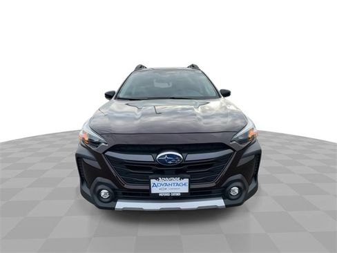 Used 2023 Subaru Outback Limited image 3
