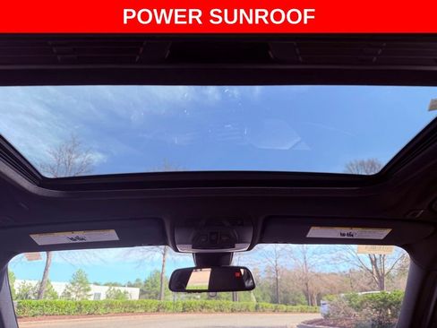 Used 2015 BMW M3 image 7