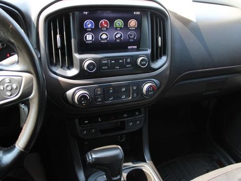 Used 2015 GMC Canyon SLE w/ All-Terrain Package AWD/4WD image 15
