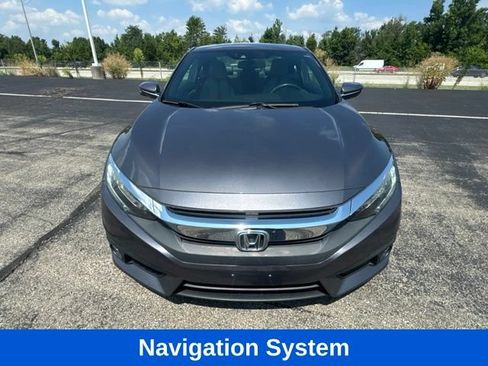 Used 2016 Honda Civic Touring image 2