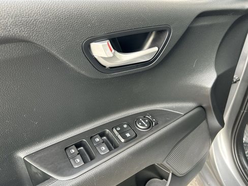 Used 2023 Kia Rio S image 16