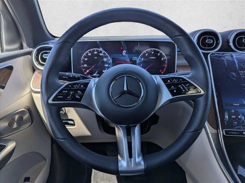 Used 2024 Mercedes-Benz GLC 300 image 15