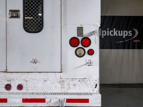 Used 2012 Ford F550 2WD Regular Cab Super Duty w/ Payload Upgrade Pkg image 31