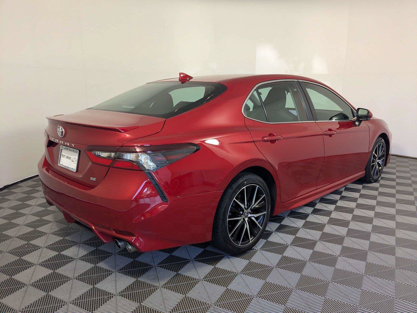 Certified 2023 Toyota Camry SE FWD image 5